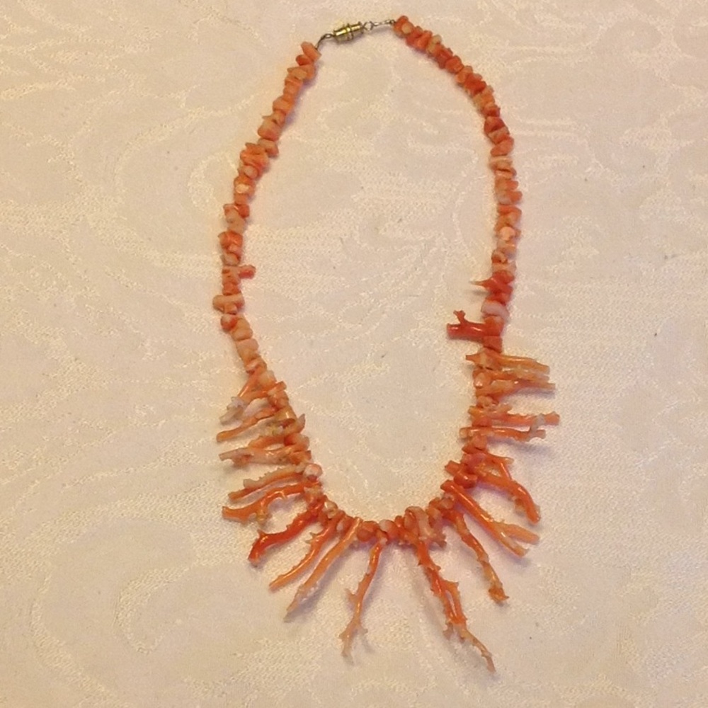 Spiny coral necklace.